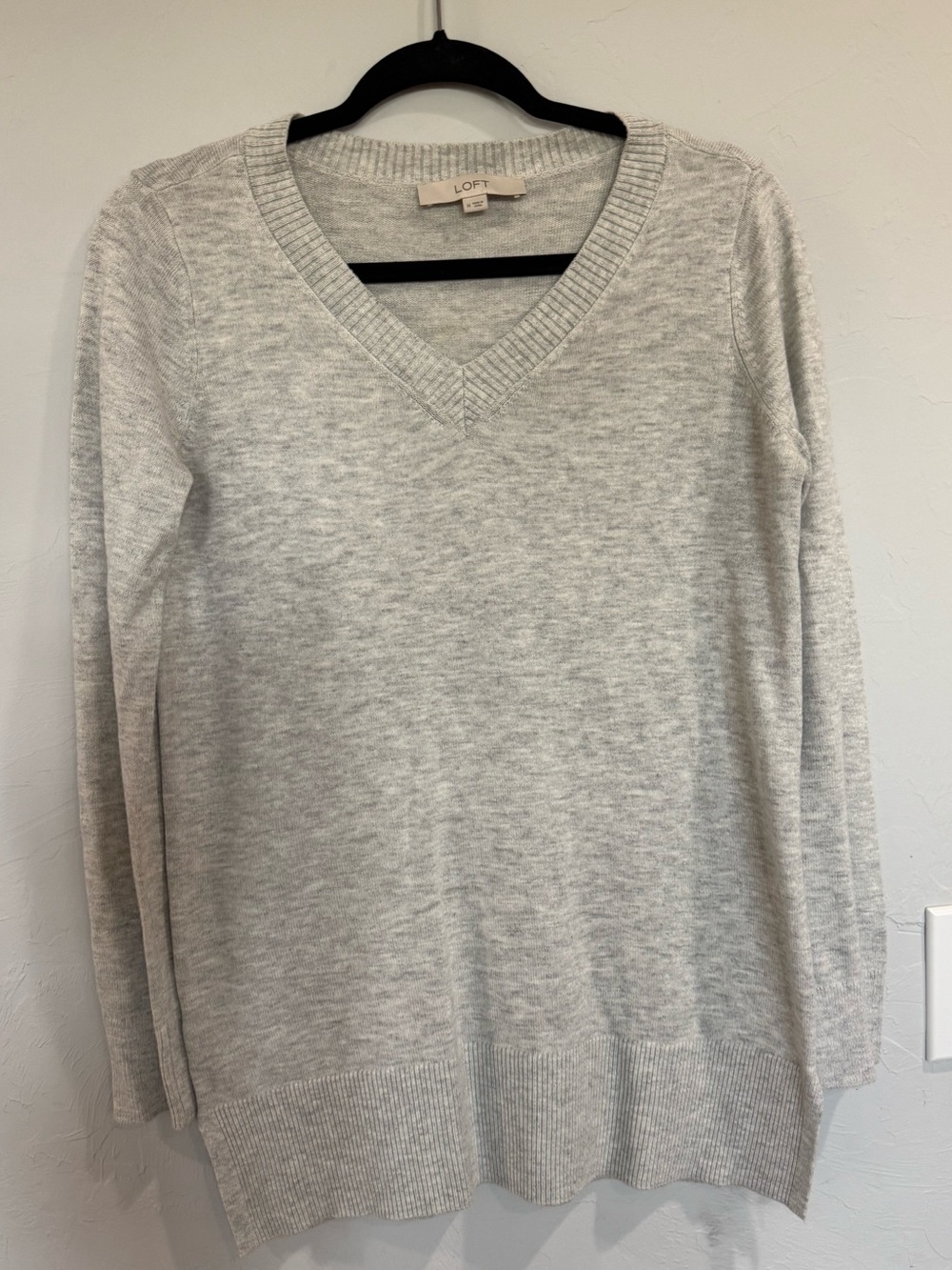 LOFT Light Gray V-Neck Women's Sweater